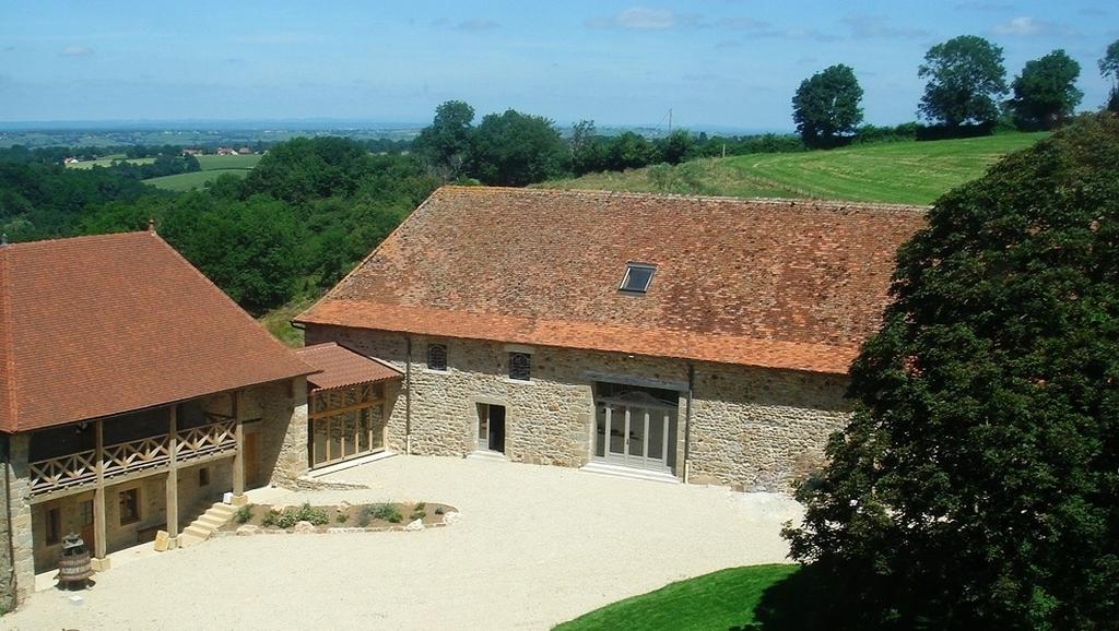 Bed and Breakfast Domaine De Noyer Saint-Christophe-en-Brionnais Exterior foto